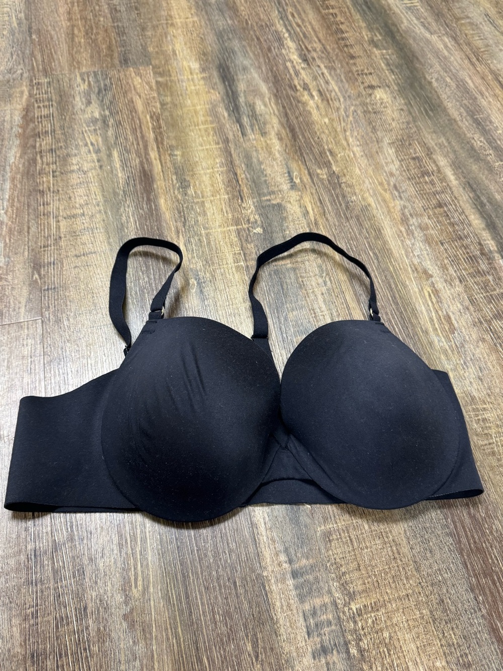 Maidenform Black Underwire Seamless T-Shirt Bra with Light Padding 40B